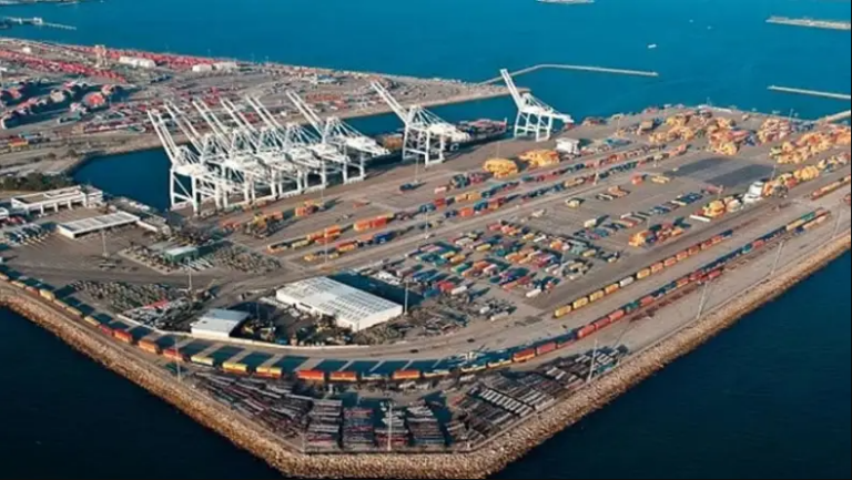 Algeria’s Large Port Facilities Attract Italians
